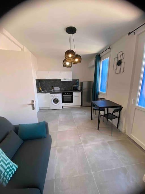 Le Berlioz-Studio-Clim-Wifi-Balcon Apartment Beziers Exterior photo